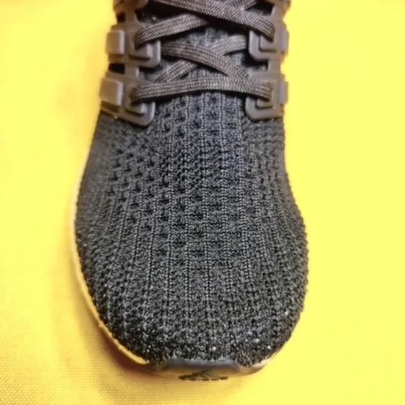 Adidas Ultraboost 4.0 DNA Black Silver Knit Sneakers Unisex Youth Shoe Size 5