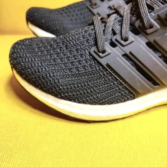 Adidas Ultraboost 4.0 DNA Black Silver Knit Sneakers Unisex Youth Shoe Size 5