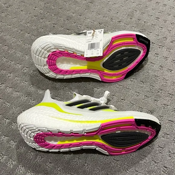 adidas Ultraboost Running Shoes Kid's Size 5.5