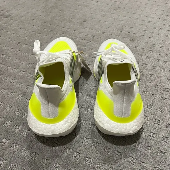 adidas Ultraboost Running Shoes Kid's Size 5.5