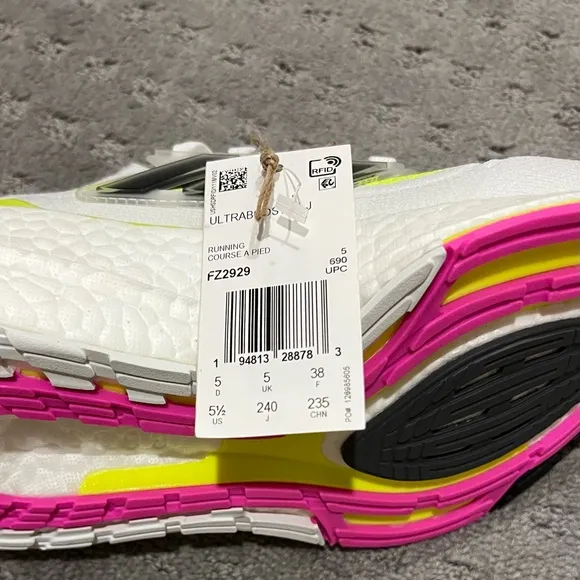 adidas Ultraboost Running Shoes Kid's Size 5.5