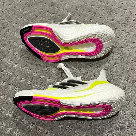 adidas Ultraboost Running Shoes Kid's Size 5.5