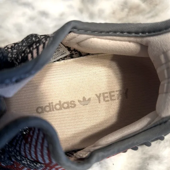 ✨ADIDAS YEEZY BOOST 350 V2 &quot;YECHEI&quot; MENS SZ 8 SNEAKERS! EXCELLENT CONDITION✨