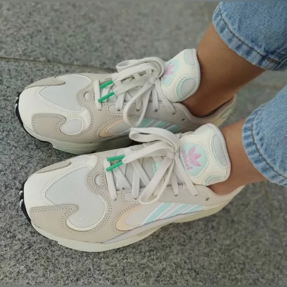 Adidas YUNG-1 LOW TOP SNEAKERS IN OWHITE/ICEMIN/ECRTIN UNISEX
