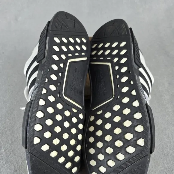 Adidas ZNMD-R1-primeblue running shoes sneakers white/black size 11 men's