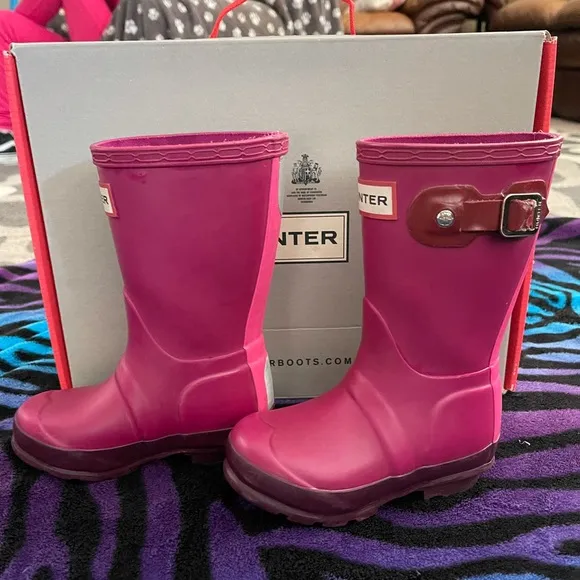 Adorable Hunter boots for kids 🦋🦋