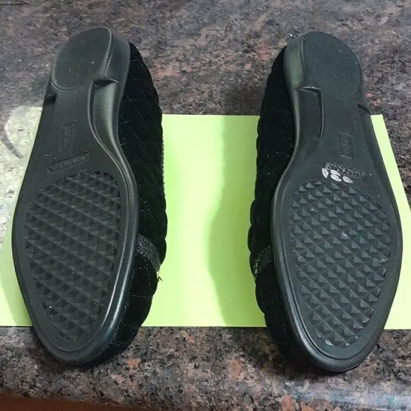 Aerosols Quilted Ballet Flats...Size 9.5...NEW...(SEE Description)....