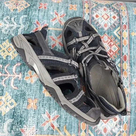 Ahnu Black Gray Sandal Men Shoe