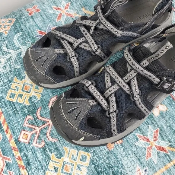 Ahnu Black Gray Sandal Men Shoe