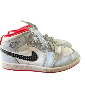 Air Jordan 1 Mid GS 'Half Blue' Youth Sneakers unisex size 12C