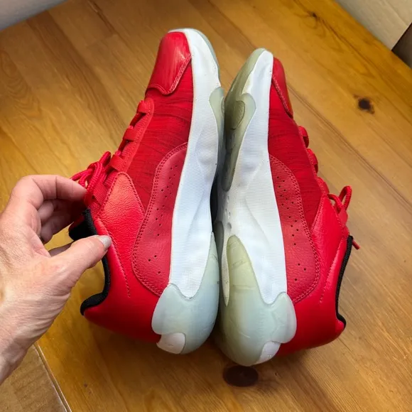 Air Jordan 11 men's sneakers size 8.5