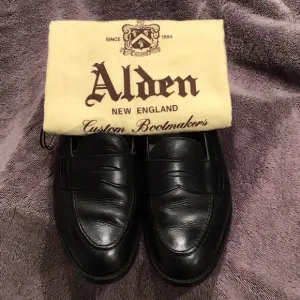 Alden Men's Black Leather Loafers9695F size 7/D  used conditions calfskin