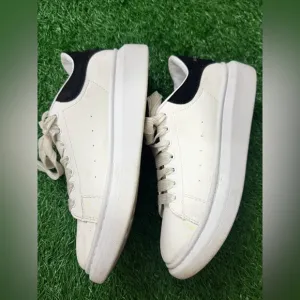 Alexander McQueen Stylish White and Black Unisex Sneakers Size 40