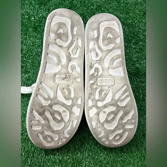 Alexander McQueen Stylish White and Black Unisex Sneakers Size 40
