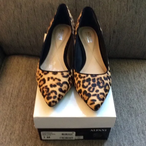 Alfani Leopard Print Shoes Size 7 NIB