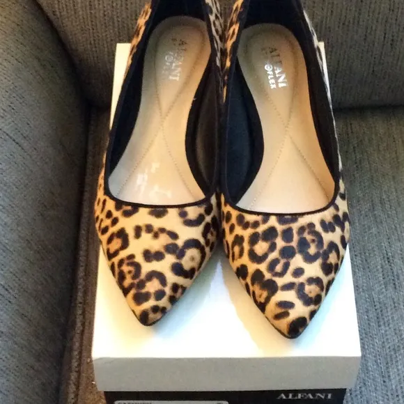 Alfani Leopard Print Shoes Size 7 NIB