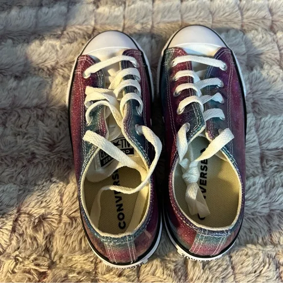 All Stars Converse Sneakers Size 3