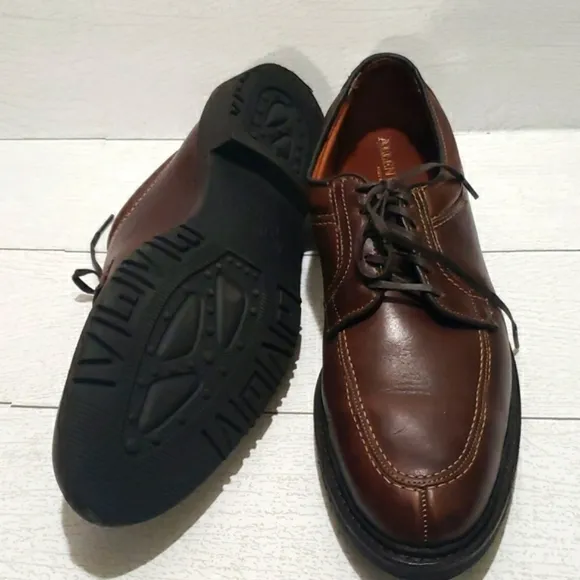 Allen Edmonds  chocolate brown oxfords dress mens shoes size 13