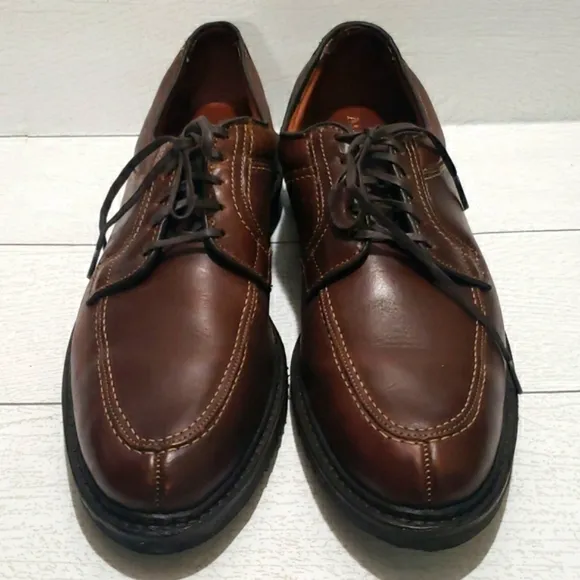 Allen Edmonds  chocolate brown oxfords dress mens shoes size 13