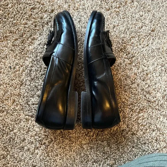 Allen Edmonds Newport black tassel loafer dress shoes