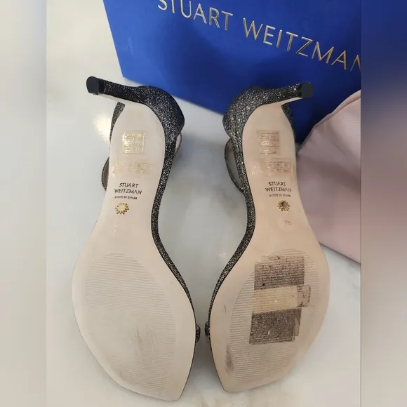 Almost New!Stuart Weitzman $495 Retail! Stunning Gold Sparkly.More Than Half Off