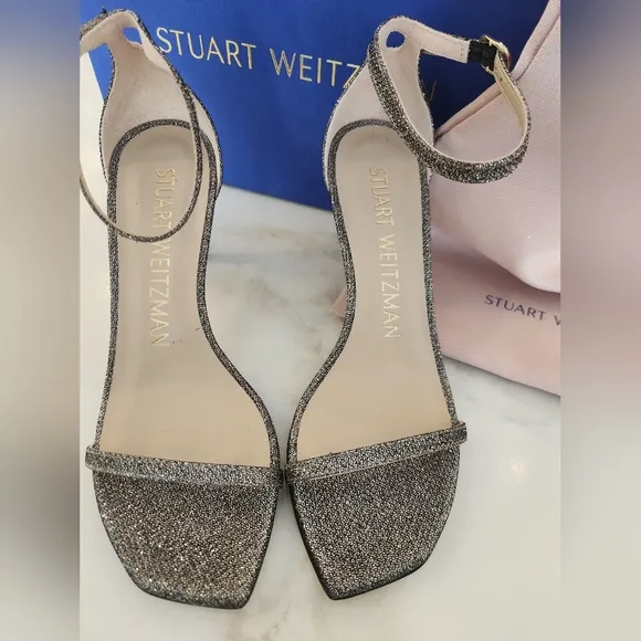 Almost New!Stuart Weitzman $495 Retail! Stunning Gold Sparkly.More Than Half Off