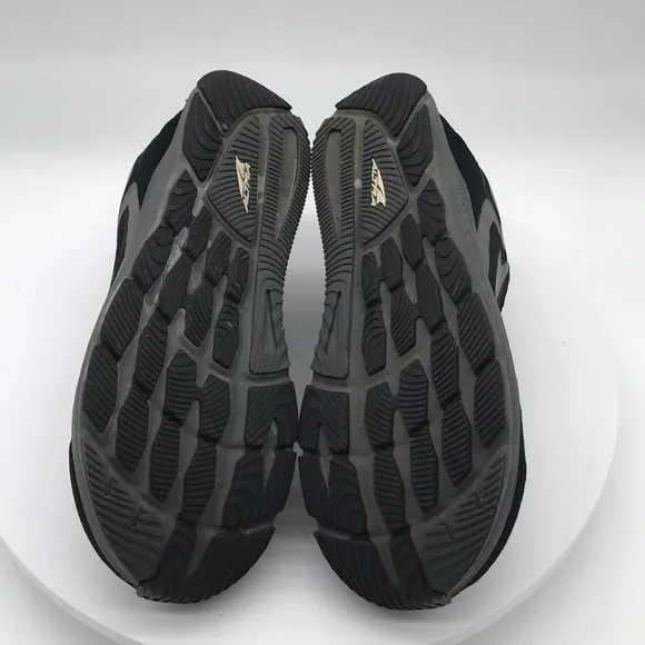 Altra mens Running Shoes size 12.5 US