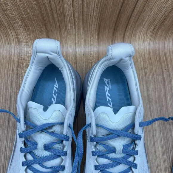 Altra Olympus 5 White Blue Gray Athletic Running Shoes Sneaker Women’s 10.5 READ