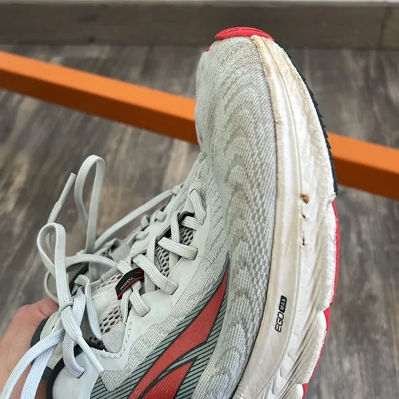 Altra Running Shoes Torin 6 - gray and Red