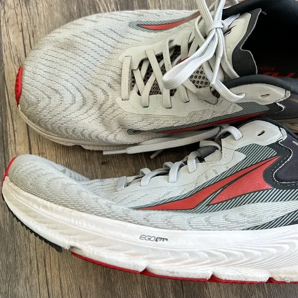 Altra Running Shoes Torin 6 - gray and Red