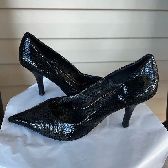 Anthropologie  Seychelles Black High Heels Size 8