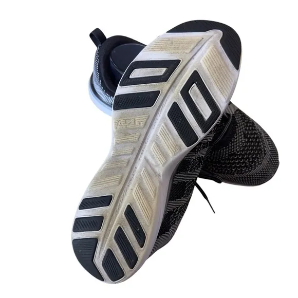 APL Techloom Pro Knit Running Shoes Size 11