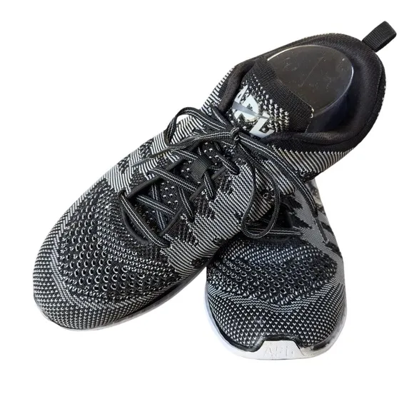 APL Techloom Pro Knit Running Shoes Size 11