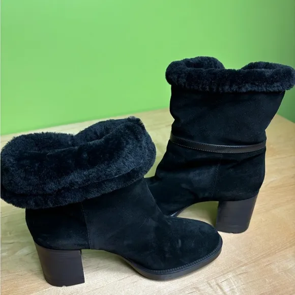 Aquatalia boots black boots size 8  like new