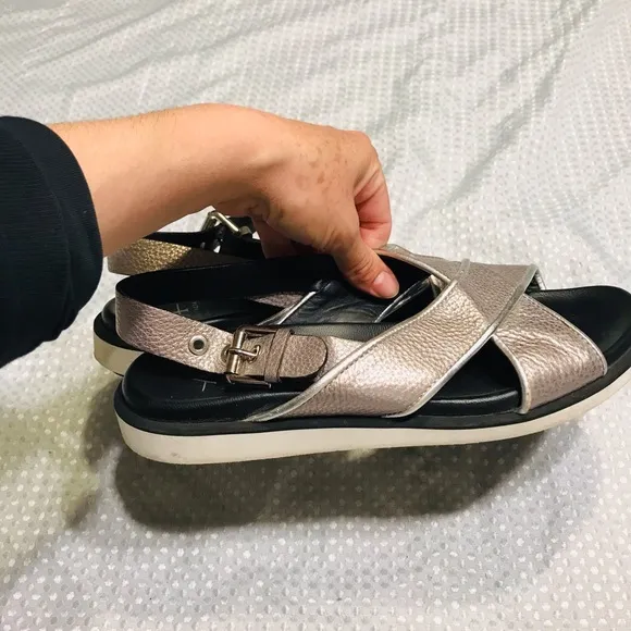 Aquatalia sandals