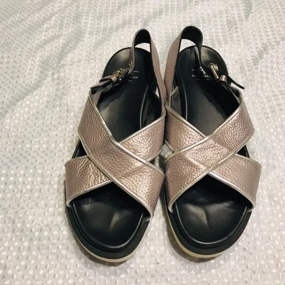 Aquatalia sandals