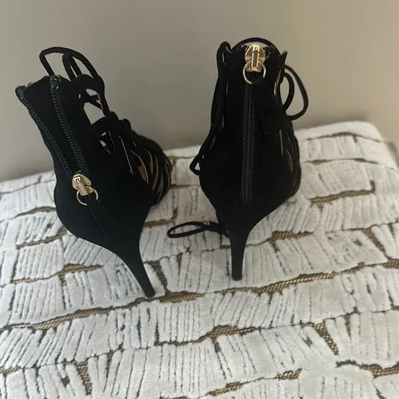 Aquazzara suede Elegant Black Lace-Up Heels