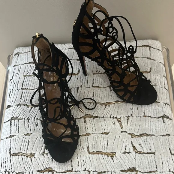 Aquazzara suede Elegant Black Lace-Up Heels