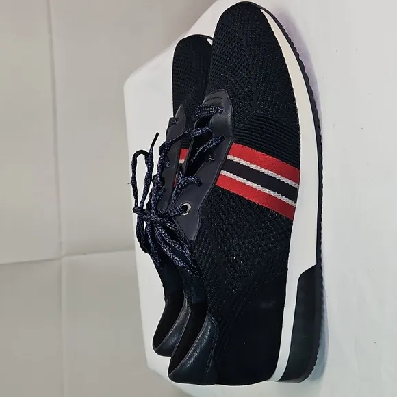 ARA Fusion Unisex Navy Sneakers NWOT