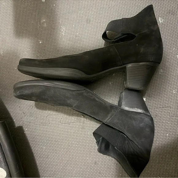 ARCHE LN Mary Jane Suede Heels Shoes Black Low Heel EU 41/ 10