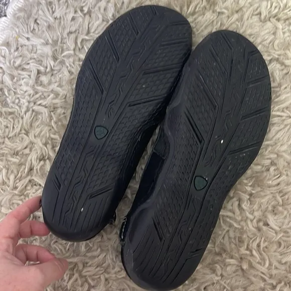 Ariat black driving shoes flats black size 9