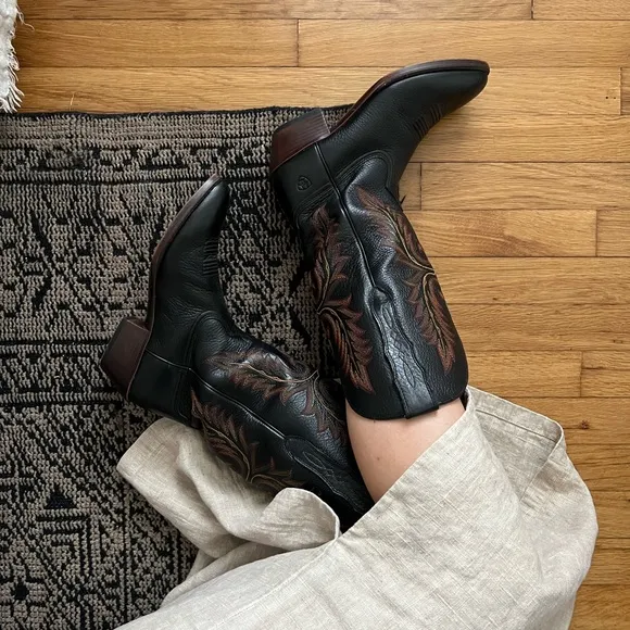 Ariat Black Heritage Western Cowboy Boots