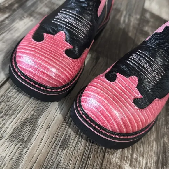 ARIAT GIRL, BEAUTIFUL PINK &amp; BLACK BOOTS, SIZE 12