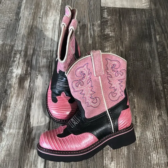 ARIAT GIRL, BEAUTIFUL PINK &amp; BLACK BOOTS, SIZE 12
