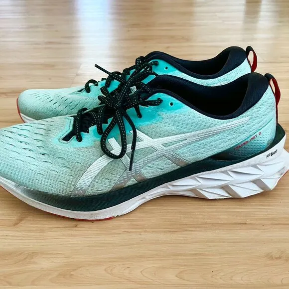 ASICS Men's NOVABLAST 2 Running Shoes Size 12.5 US 1011B192