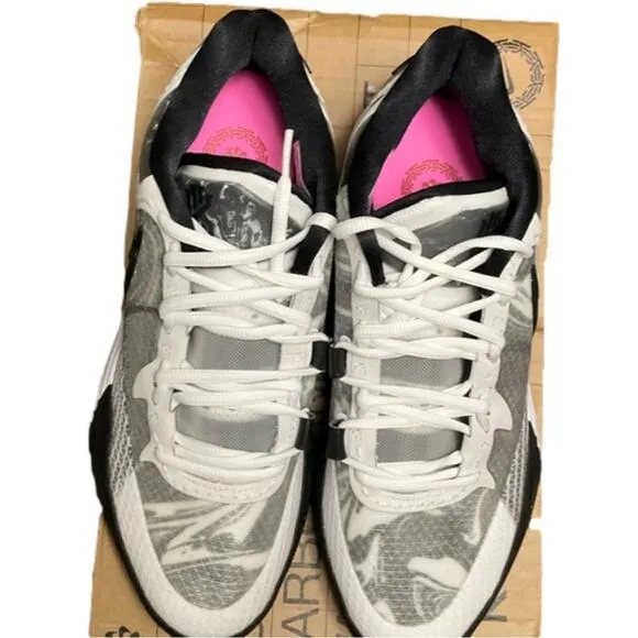 Athletic Unisex Black and White Stripe Sneakers NEW
