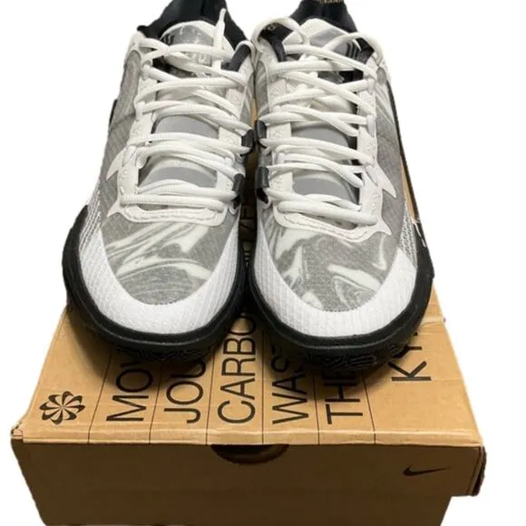 Athletic Unisex Black and White Stripe Sneakers NEW