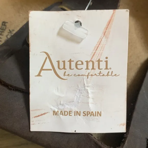Autenti Made in Spain Genuine Leather Sandals.