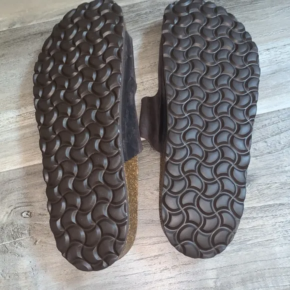 Autenti Made in Spain Genuine Leather Sandals.
