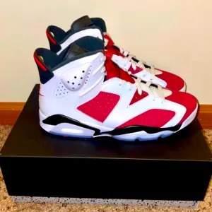 Authentic Air Jordan 6 Retro (GS) Sneakers 👟